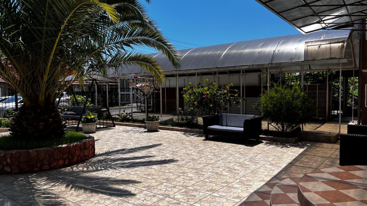 Мини-Отель Кристалл Tsandrypsh Exterior photo